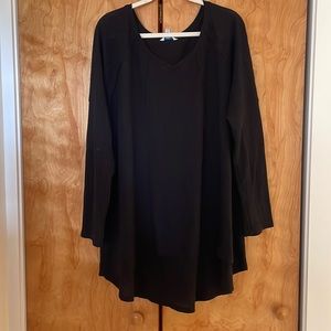 Flowy Black Long Sleeve